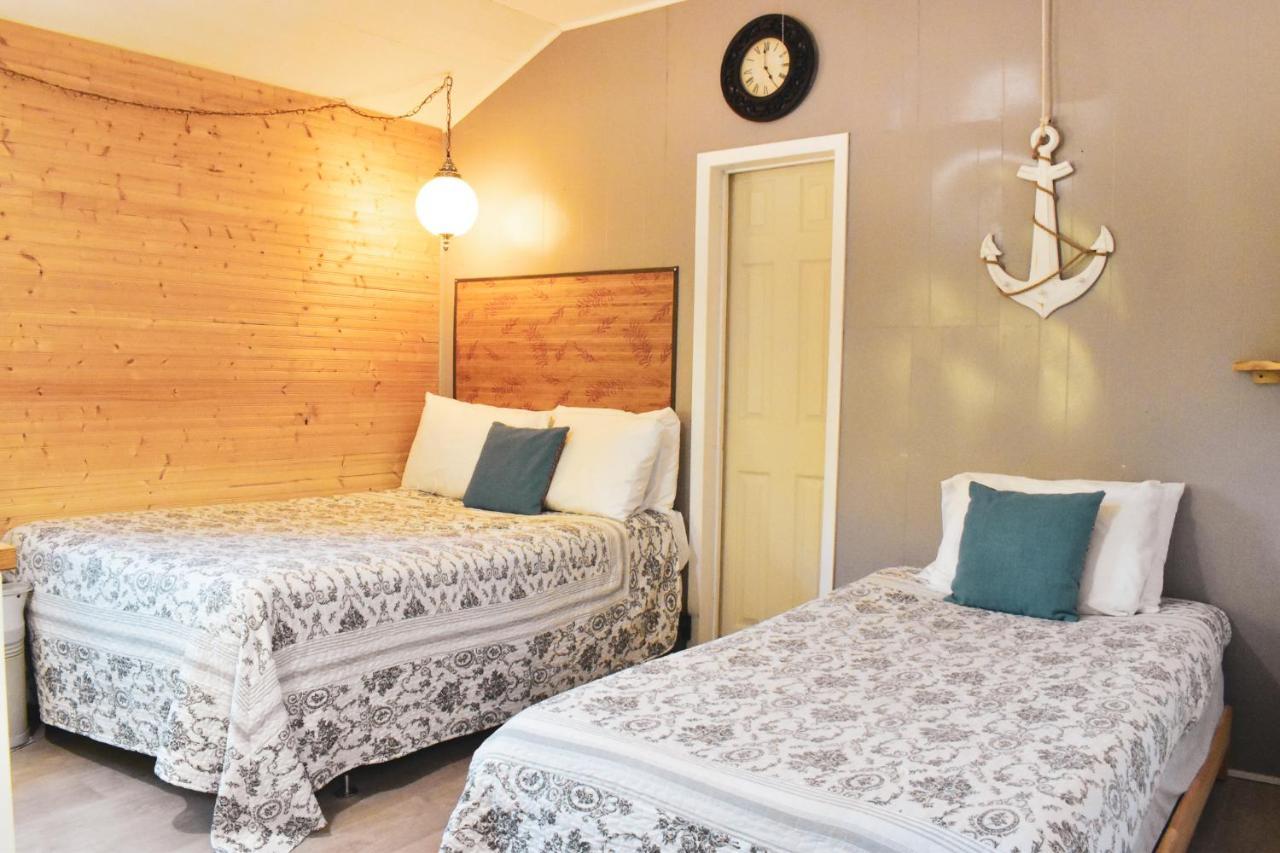 Complexe D'Hebergement La Maison Touristique Dugas Caraquet Εξωτερικό φωτογραφία