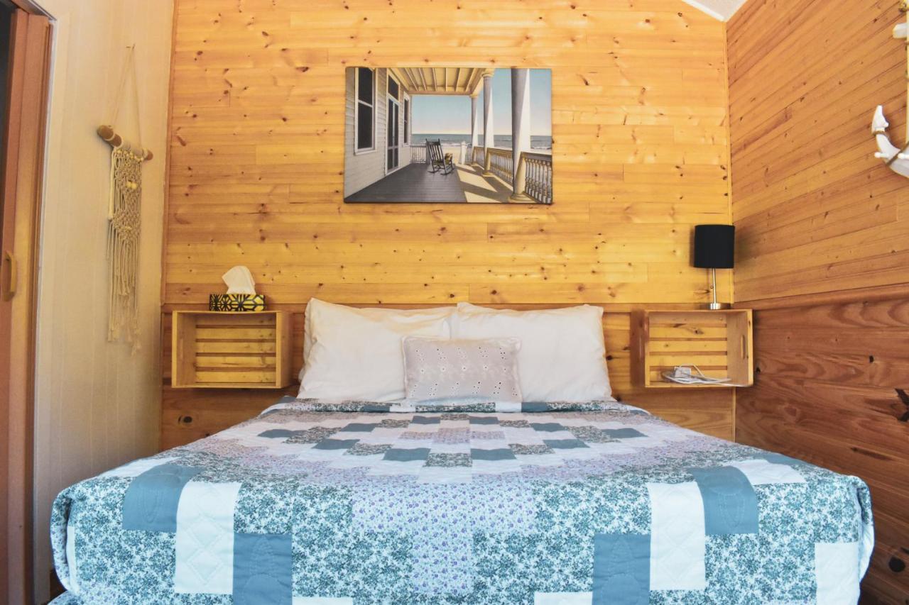 Complexe D'Hebergement La Maison Touristique Dugas Caraquet Εξωτερικό φωτογραφία